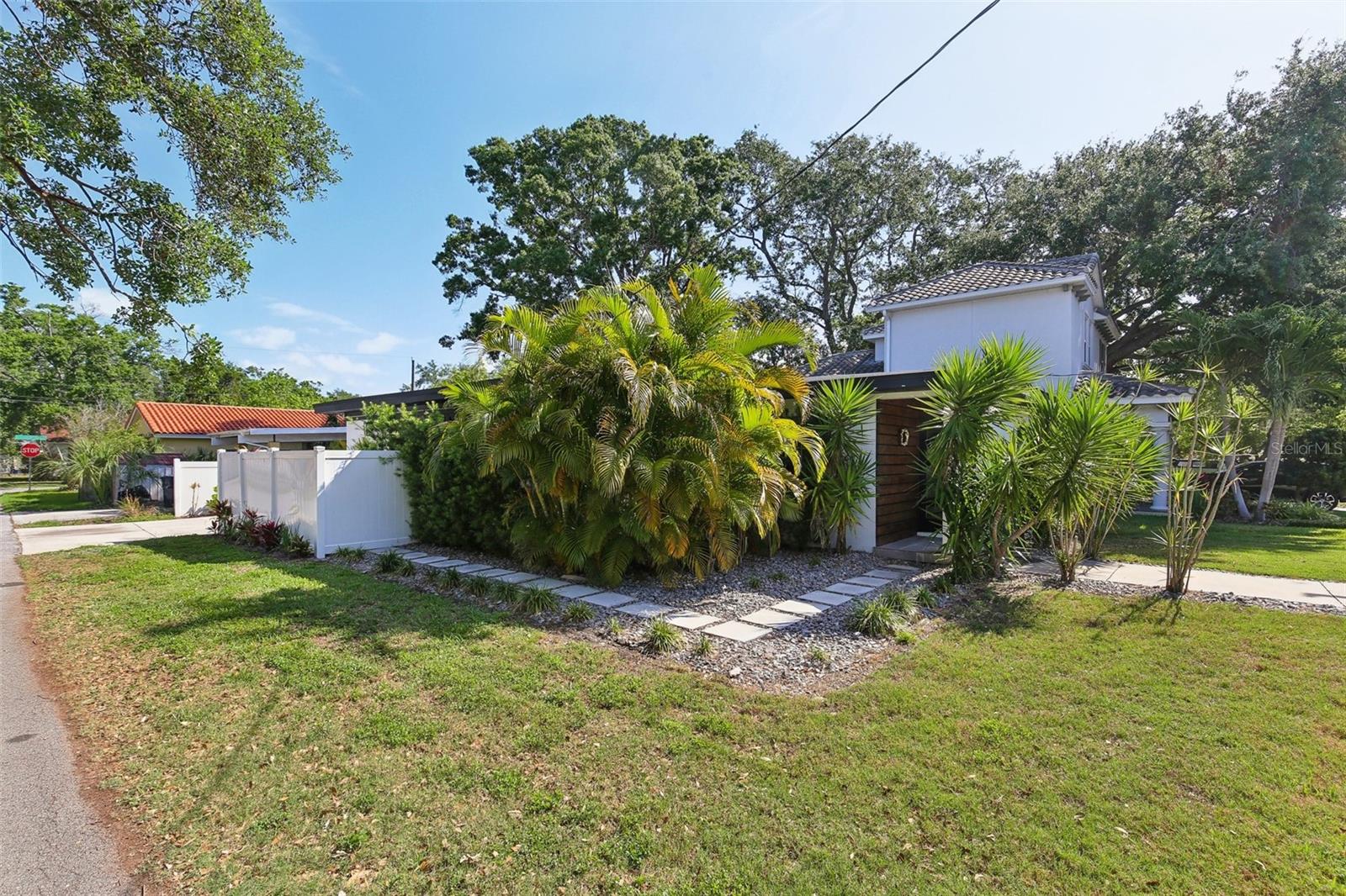 Image 3 of 56 For 3131 Fielder Street