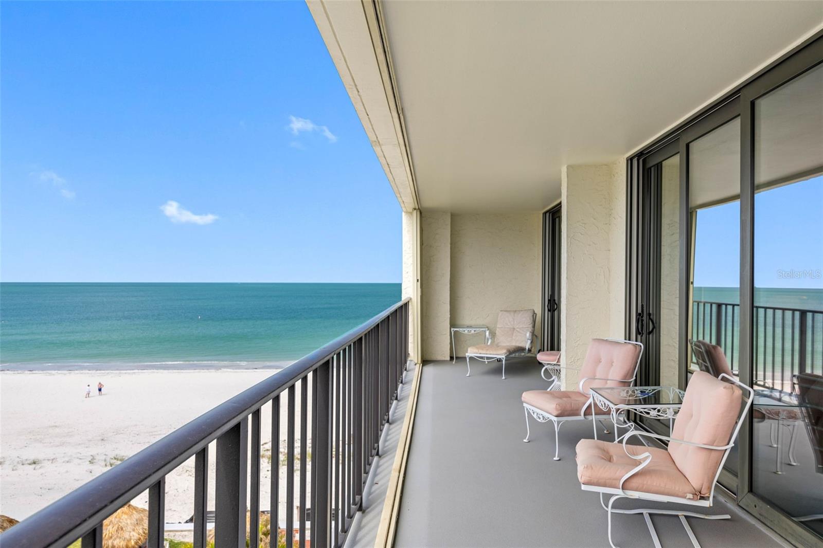 Image 14 of 46 For 1400 Gulf Boulevard 511