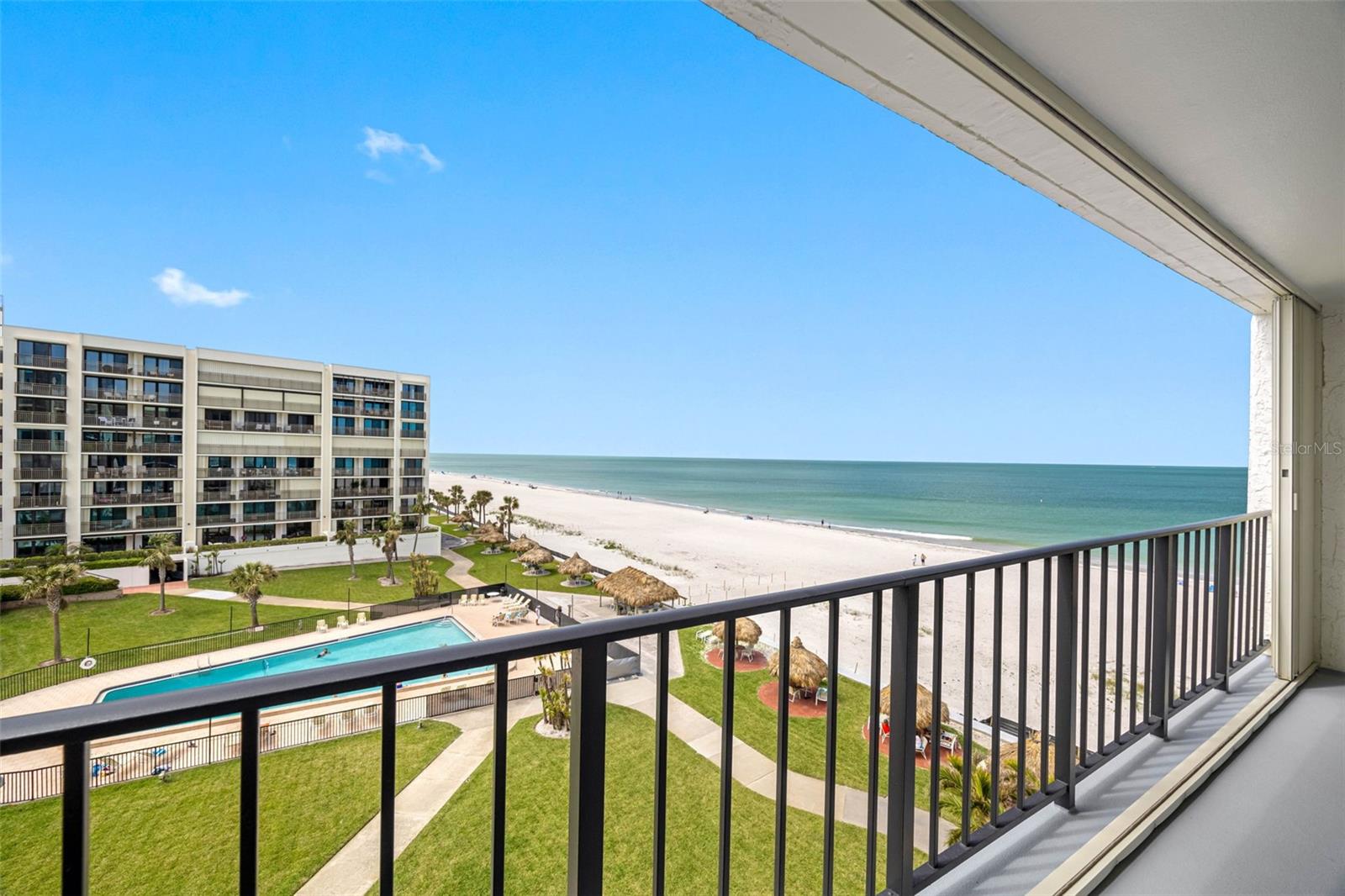 Image 15 of 46 For 1400 Gulf Boulevard 511