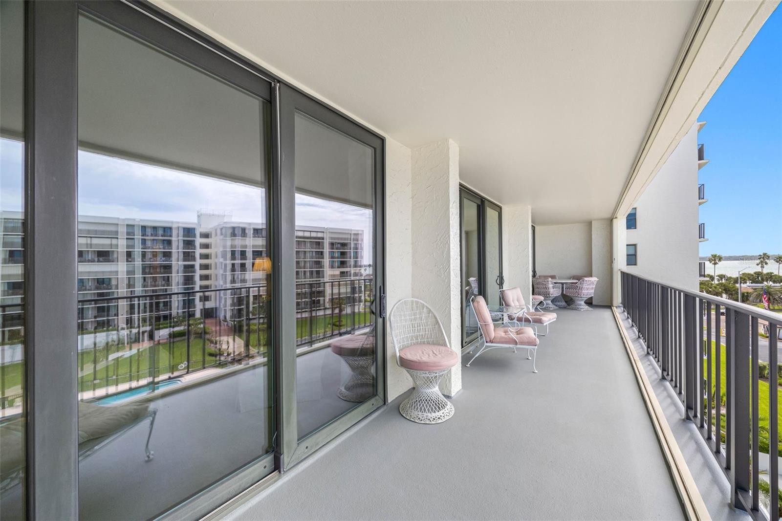 Image 18 of 46 For 1400 Gulf Boulevard 511