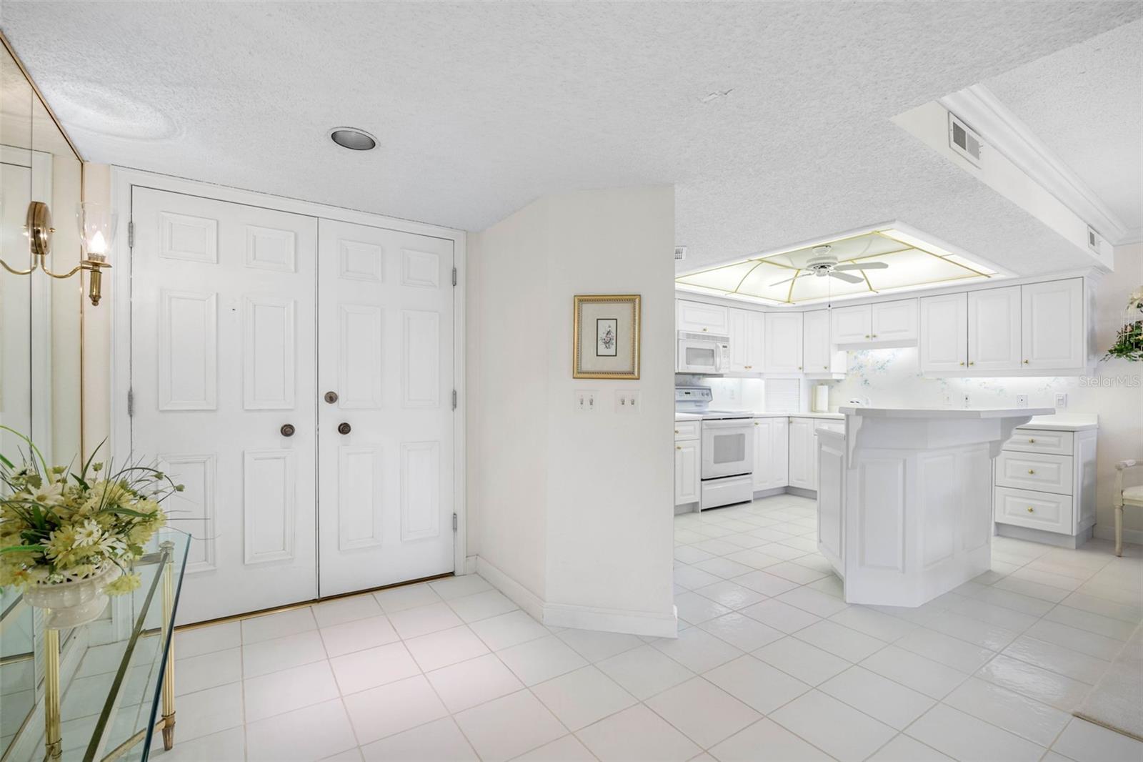 Image 4 of 46 For 1400 Gulf Boulevard 511