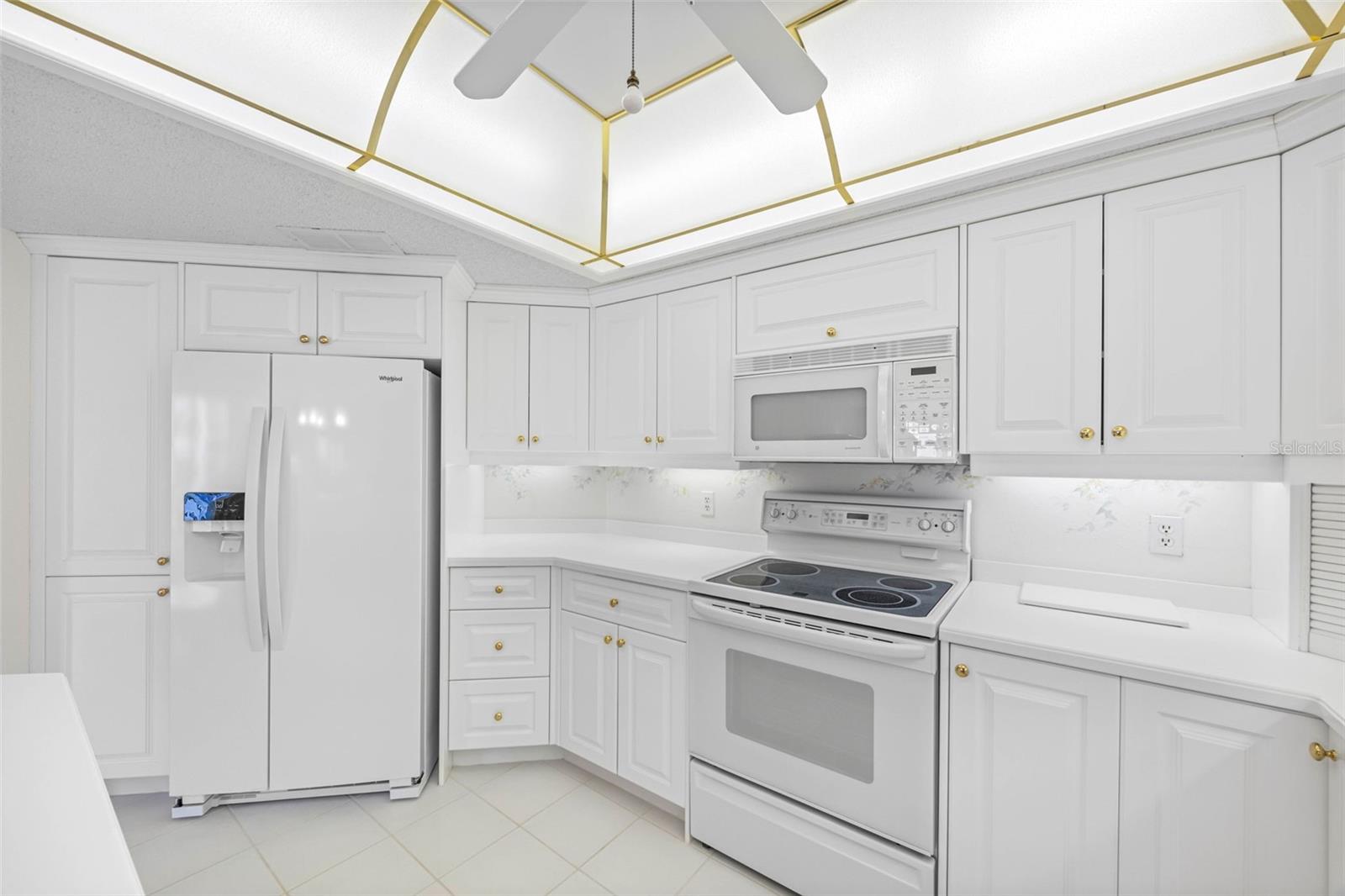 Image 6 of 46 For 1400 Gulf Boulevard 511