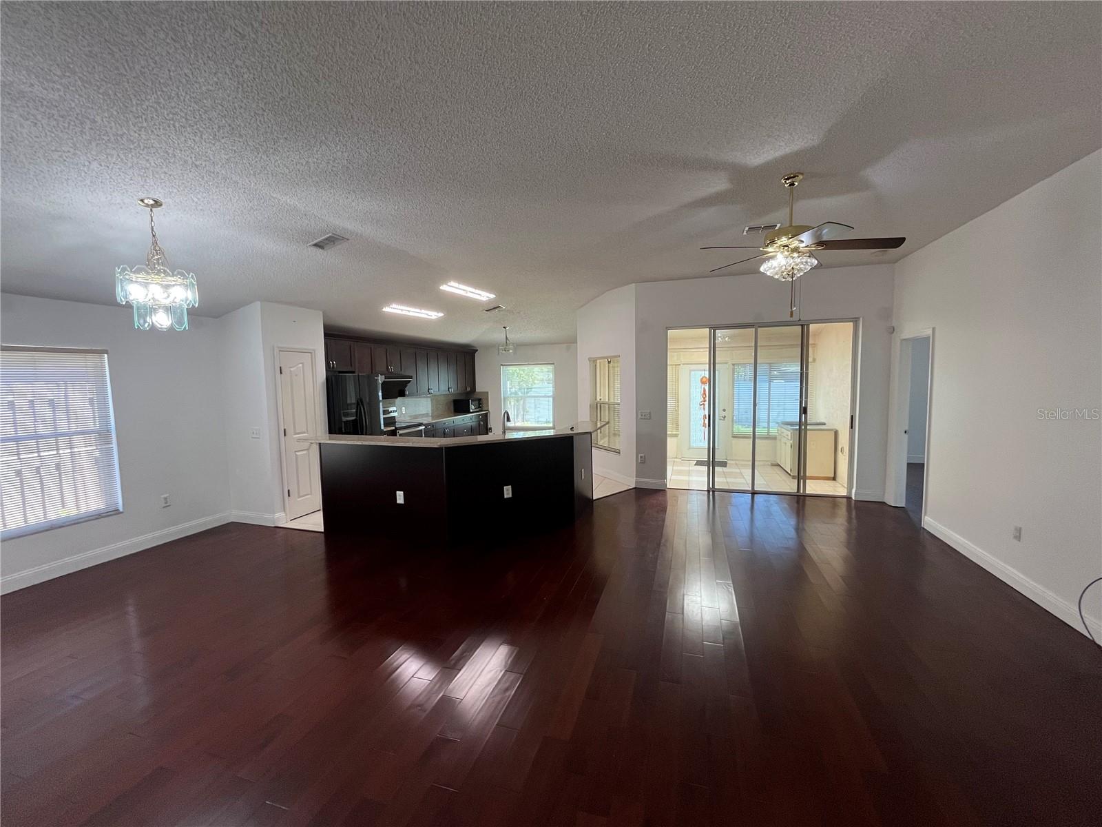 Image 10 of 32 For 8908 Southbay Drive