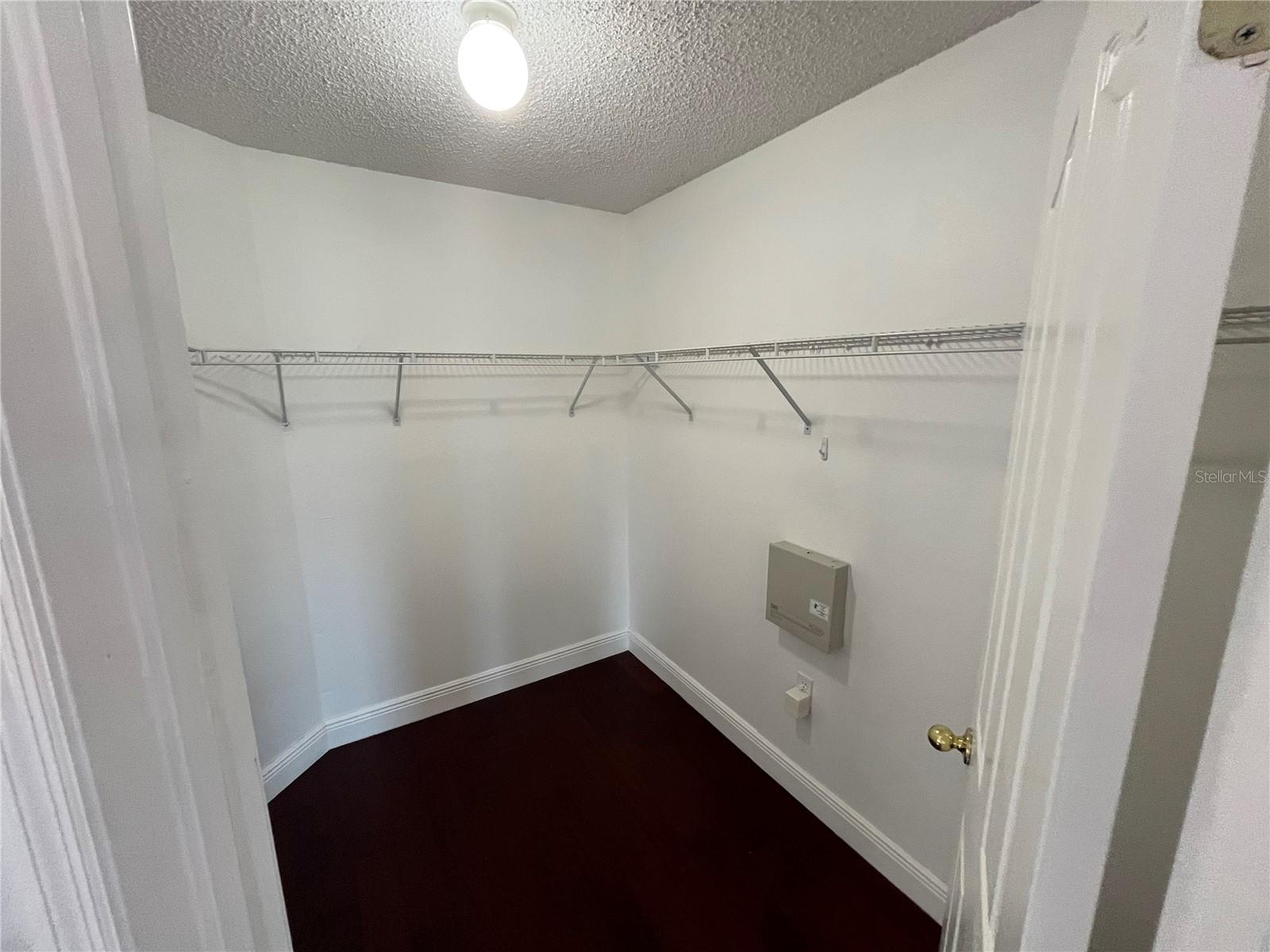 Image 20 of 32 For 8908 Southbay Drive