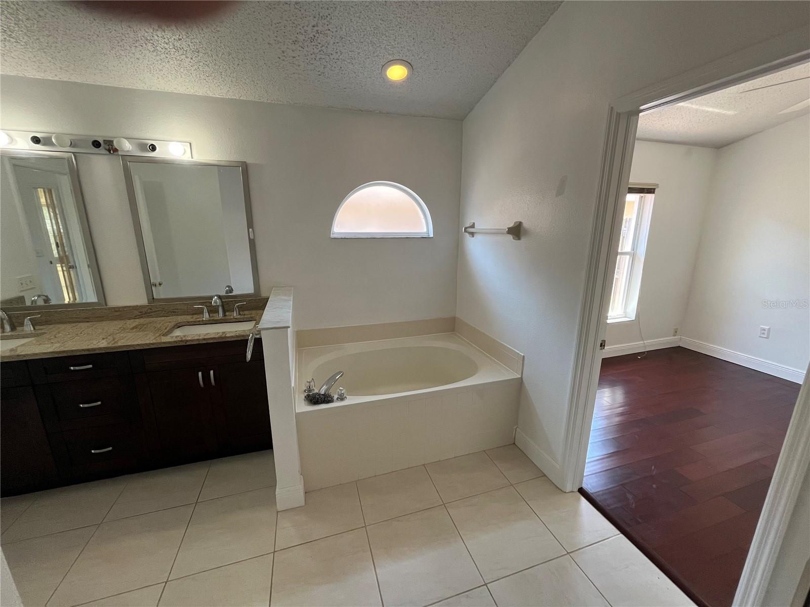 Image 24 of 32 For 8908 Southbay Drive