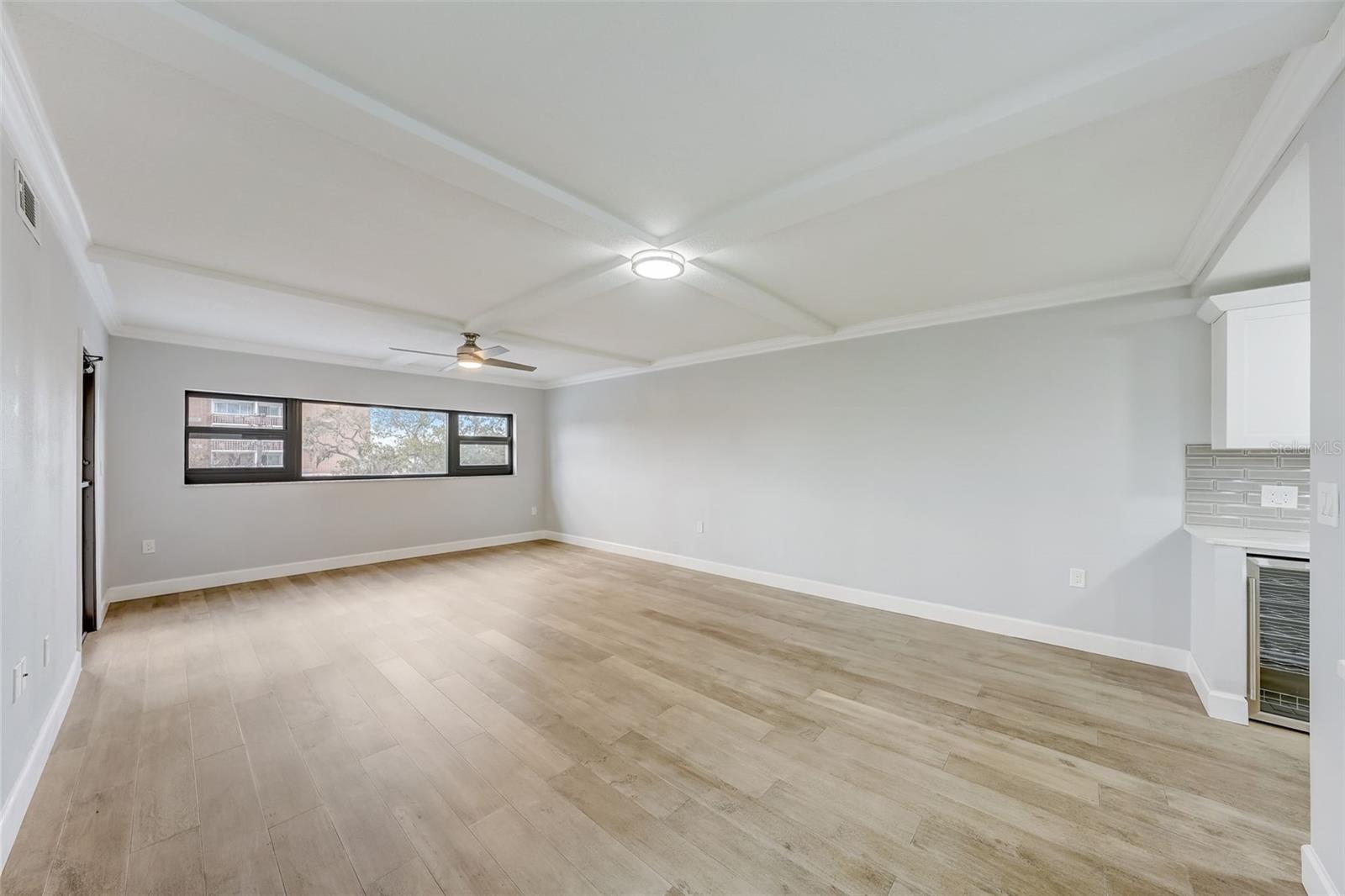 Image 19 of 77 For 4141 Bayshore Boulevard 306