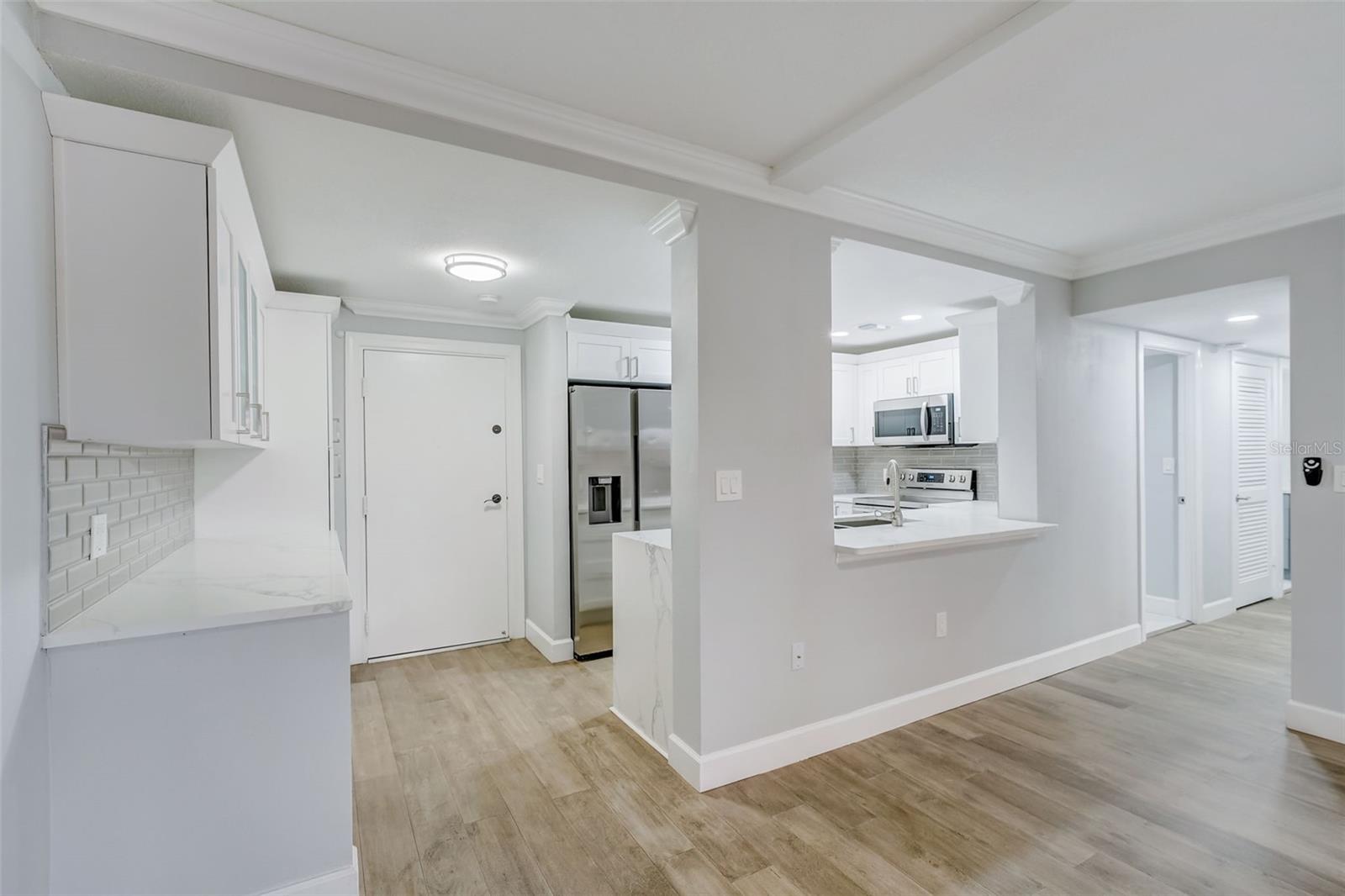 Image 23 of 77 For 4141 Bayshore Boulevard 306