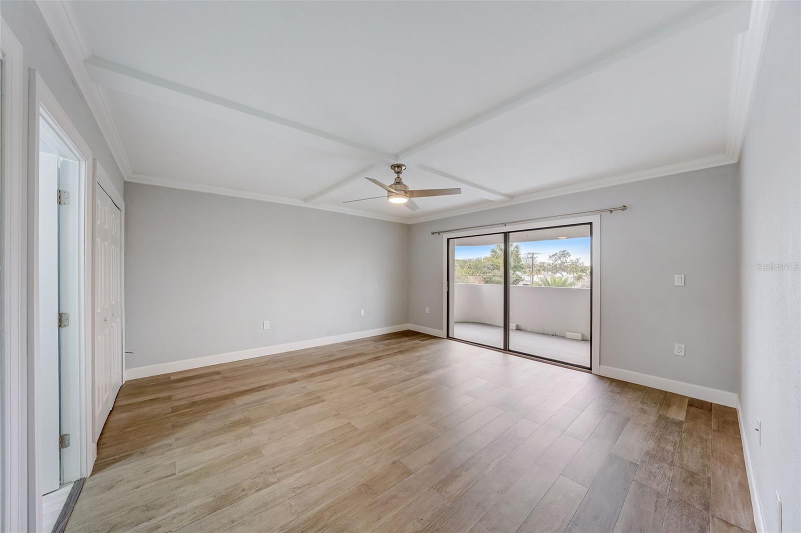 Image 27 of 77 For 4141 Bayshore Boulevard 306