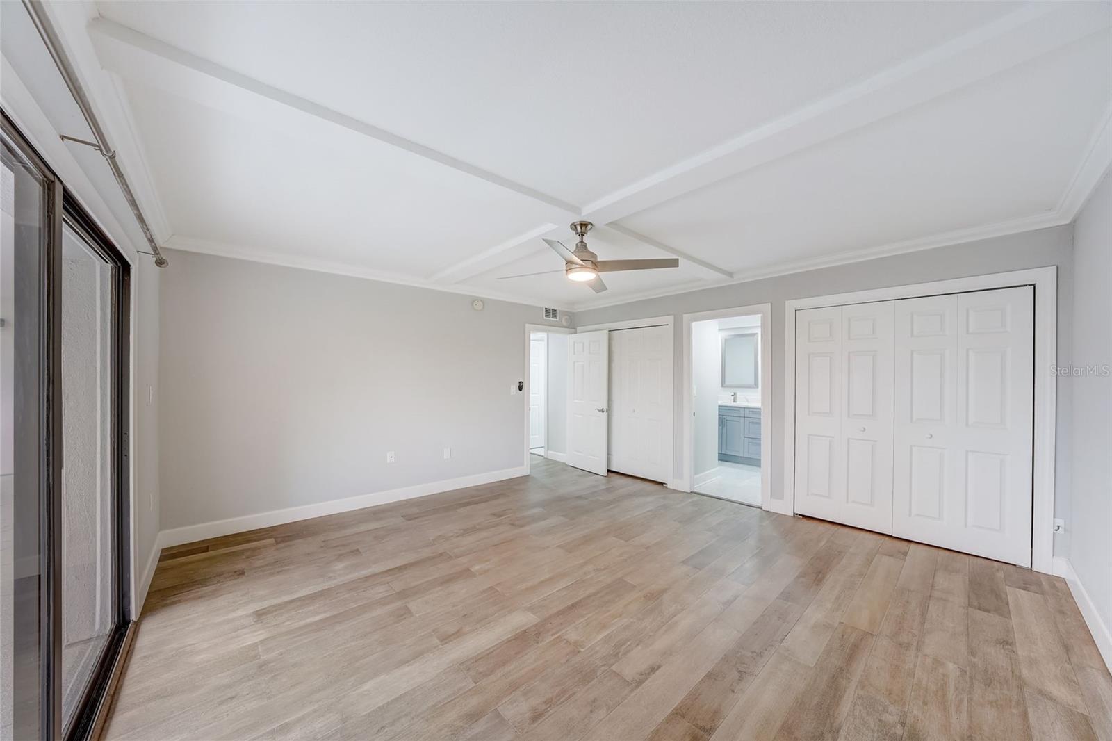 Image 29 of 77 For 4141 Bayshore Boulevard 306