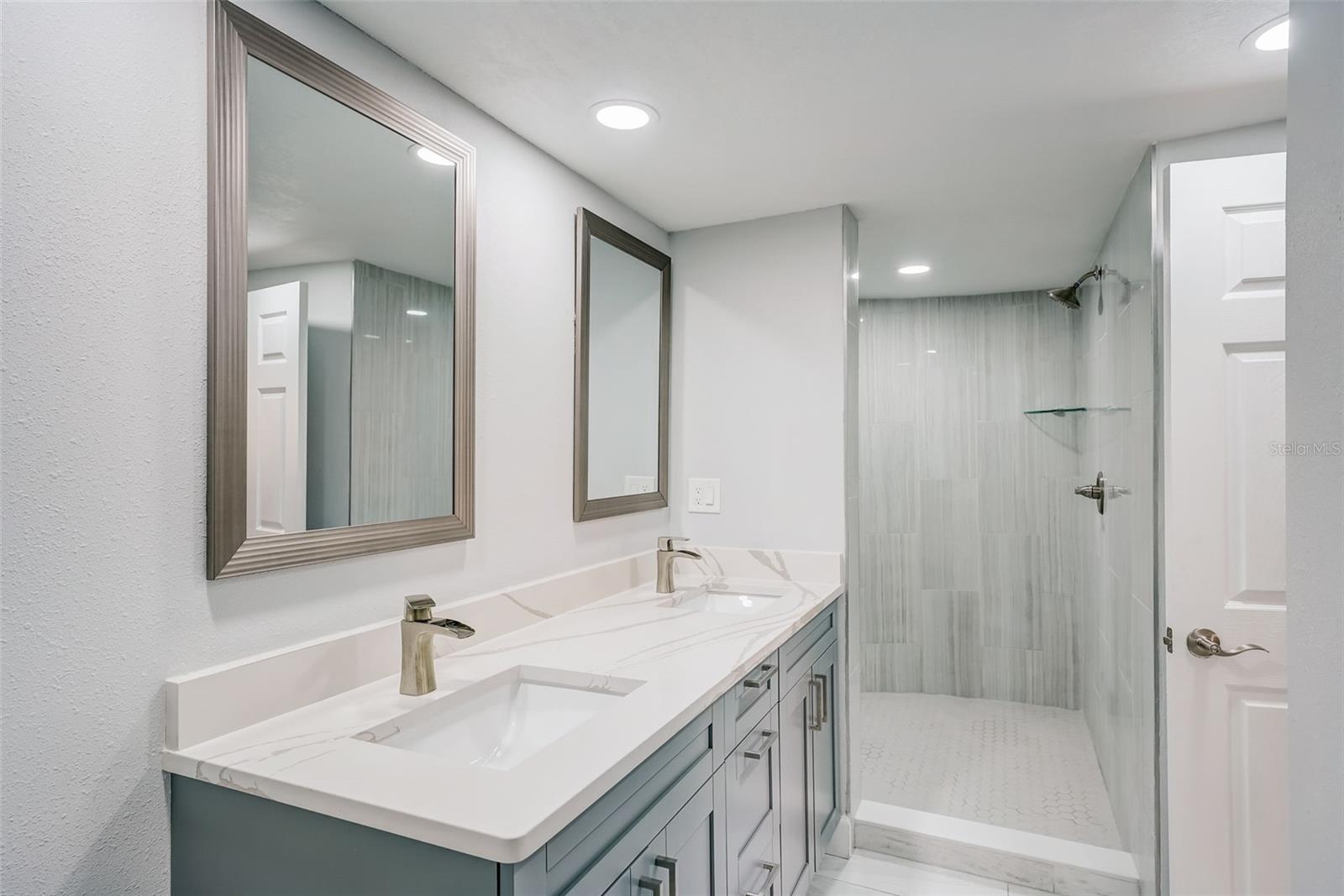 Image 34 of 77 For 4141 Bayshore Boulevard 306
