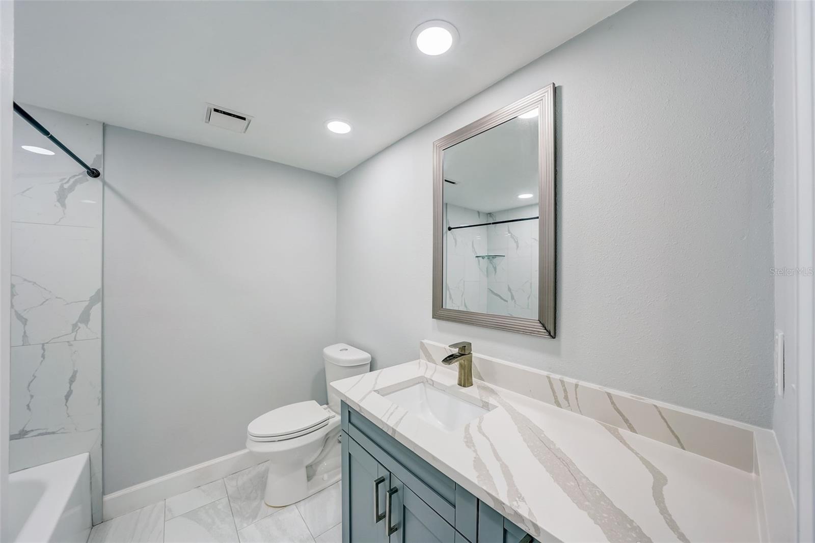 Image 36 of 77 For 4141 Bayshore Boulevard 306