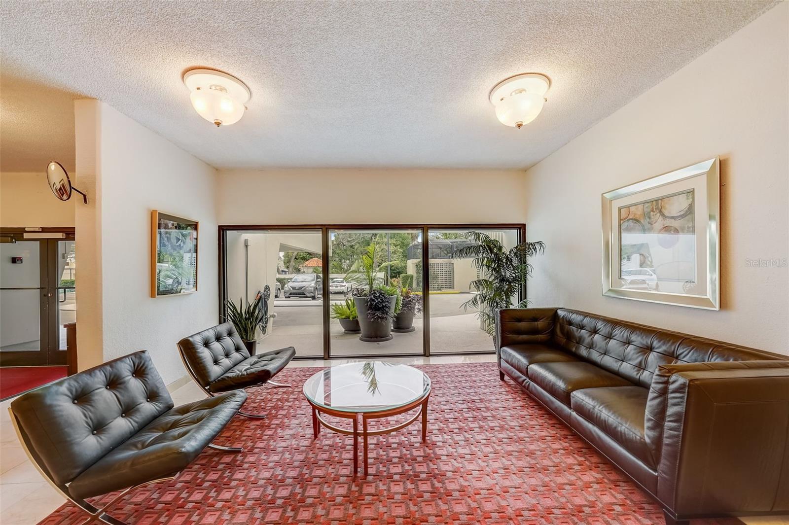 Image 49 of 77 For 4141 Bayshore Boulevard 306