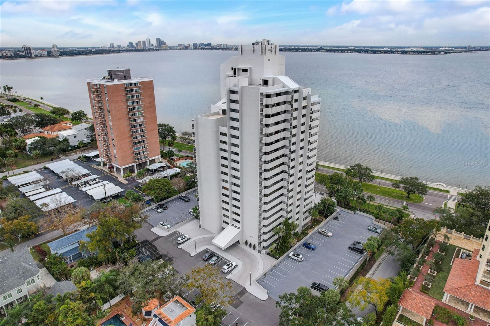 Image 60 of 77 For 4141 Bayshore Boulevard 306