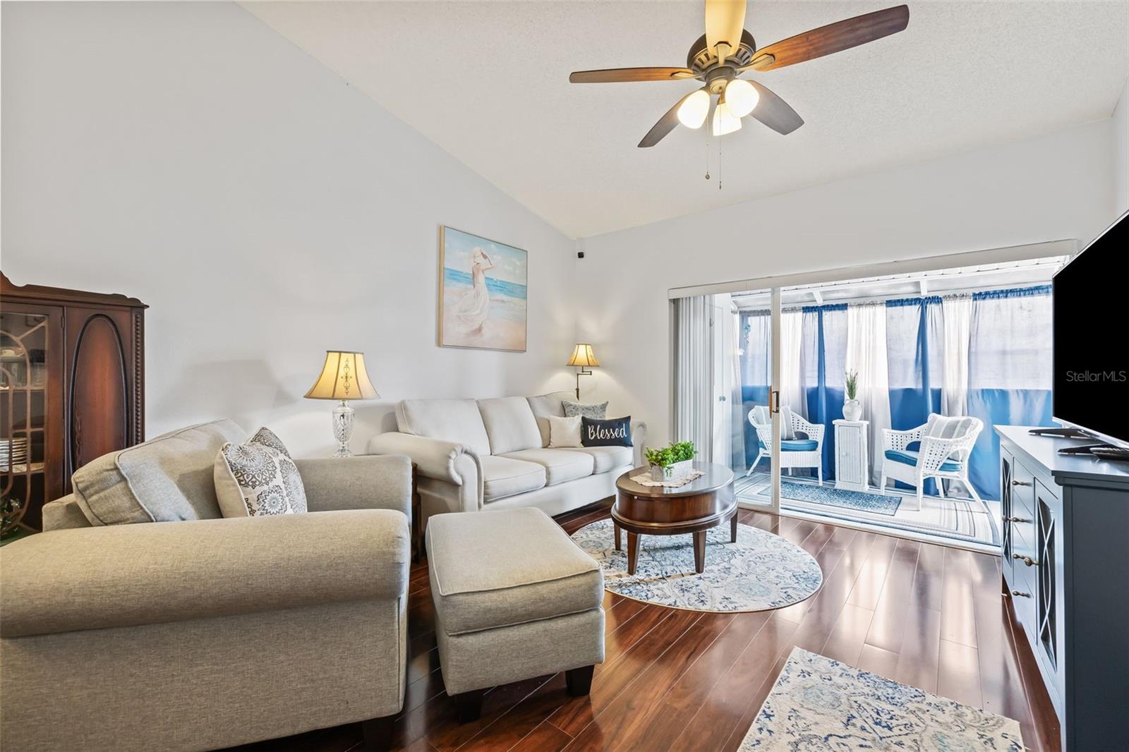 Image 17 of 41 For 4208 Castlewood Drive 4208