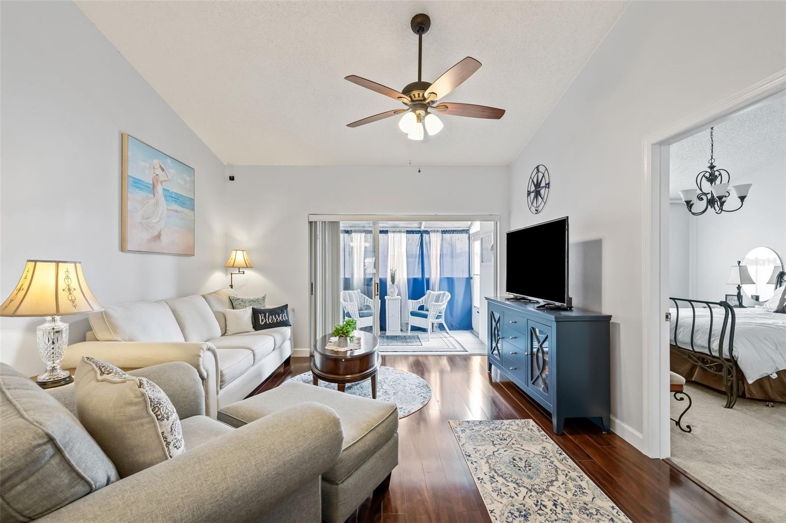 Image 18 of 41 For 4208 Castlewood Drive 4208