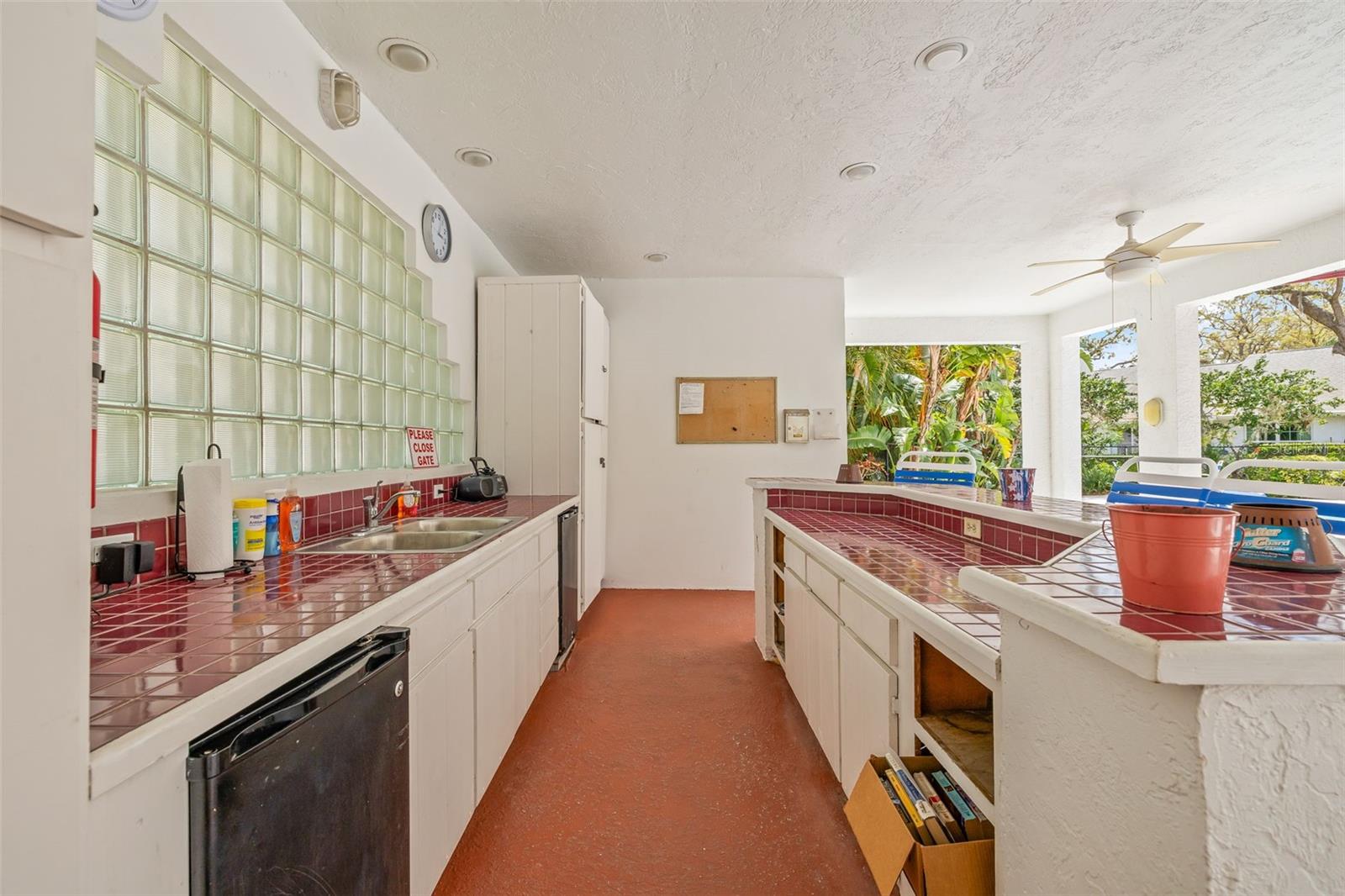 Image 40 of 41 For 4208 Castlewood Drive 4208