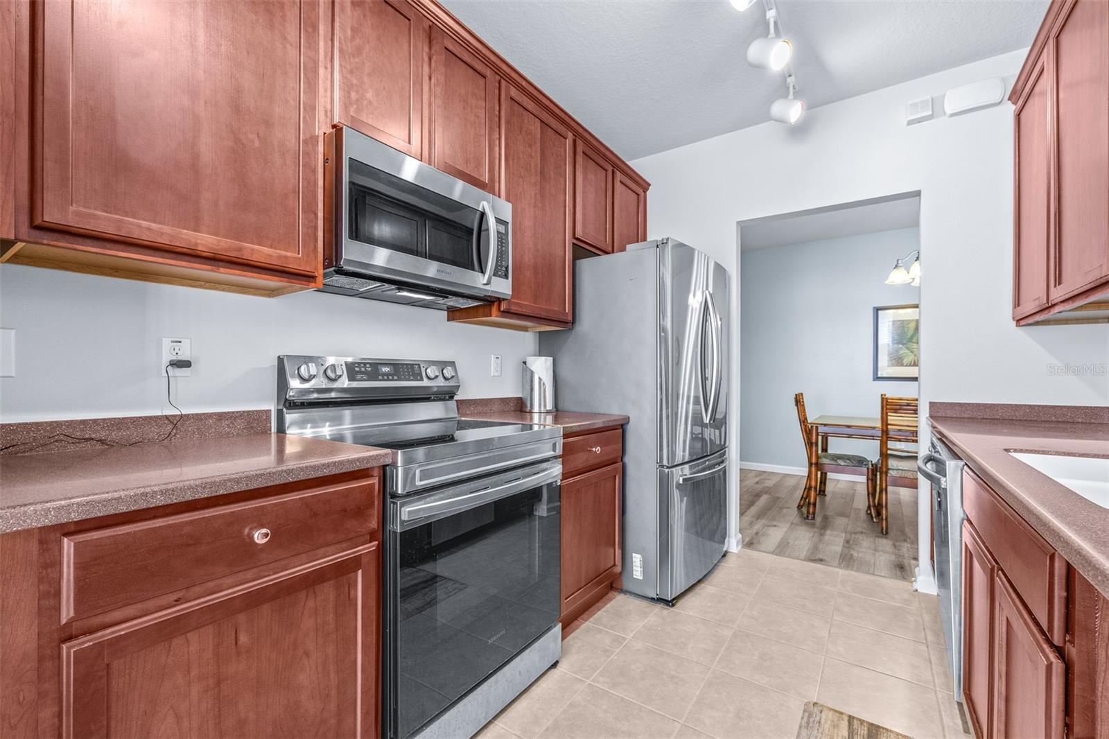 Image 13 of 45 For 2150 River Turia Circle