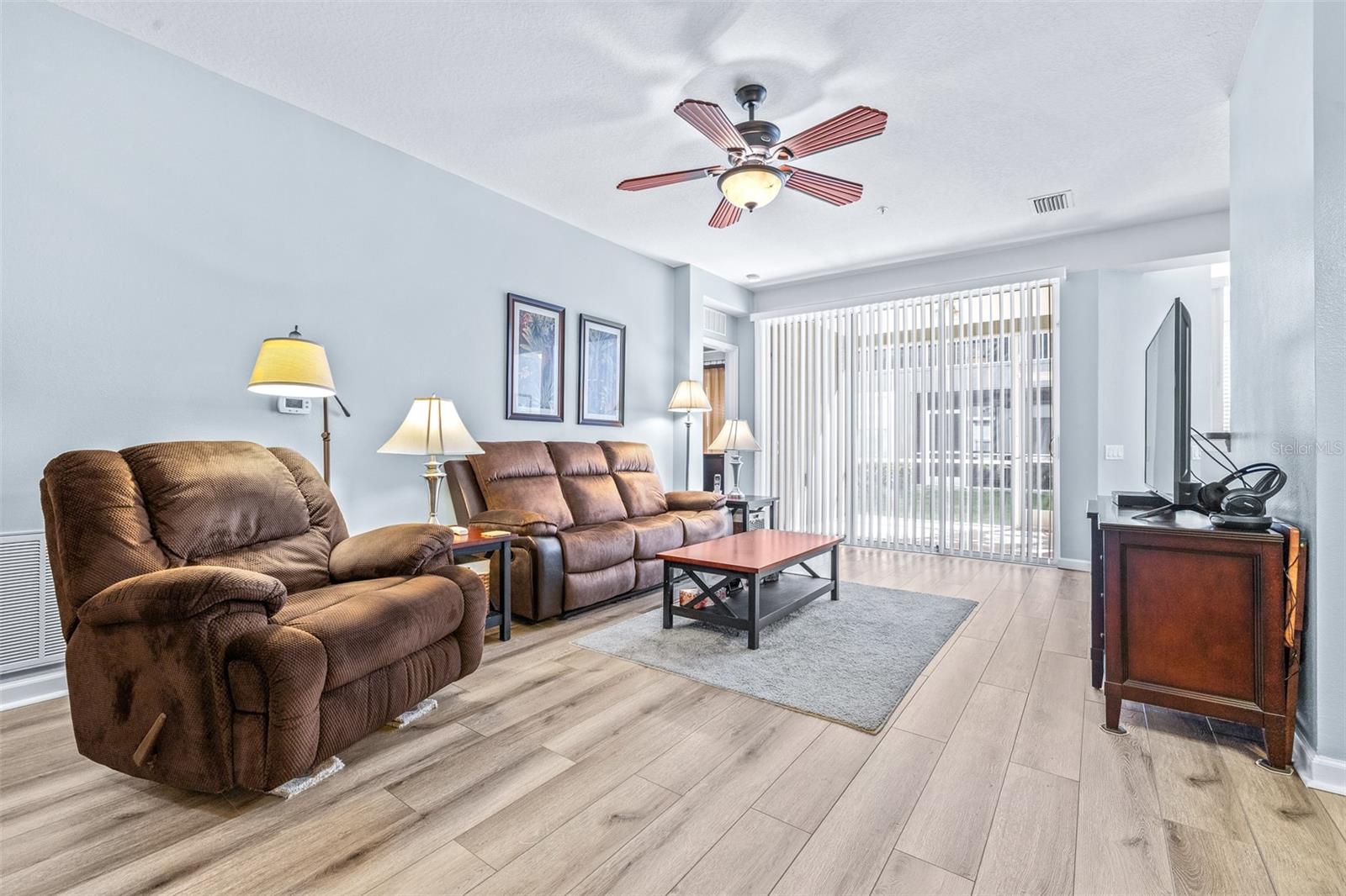 Image 7 of 45 For 2150 River Turia Circle