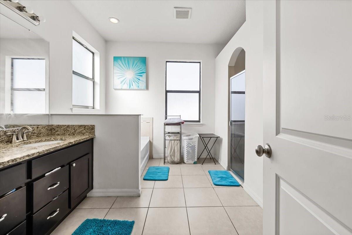 Image 23 of 42 For 11841 Thicket Wood Drive