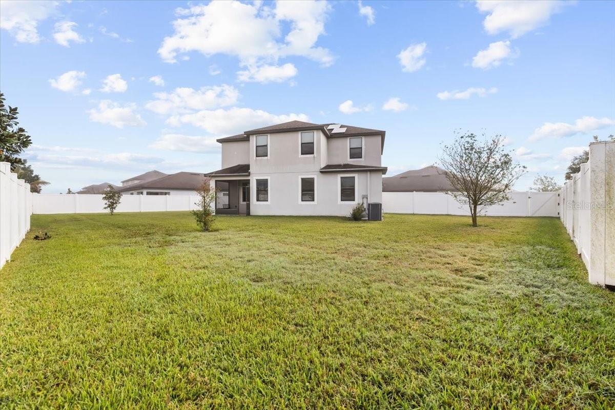 Image 27 of 42 For 11841 Thicket Wood Drive