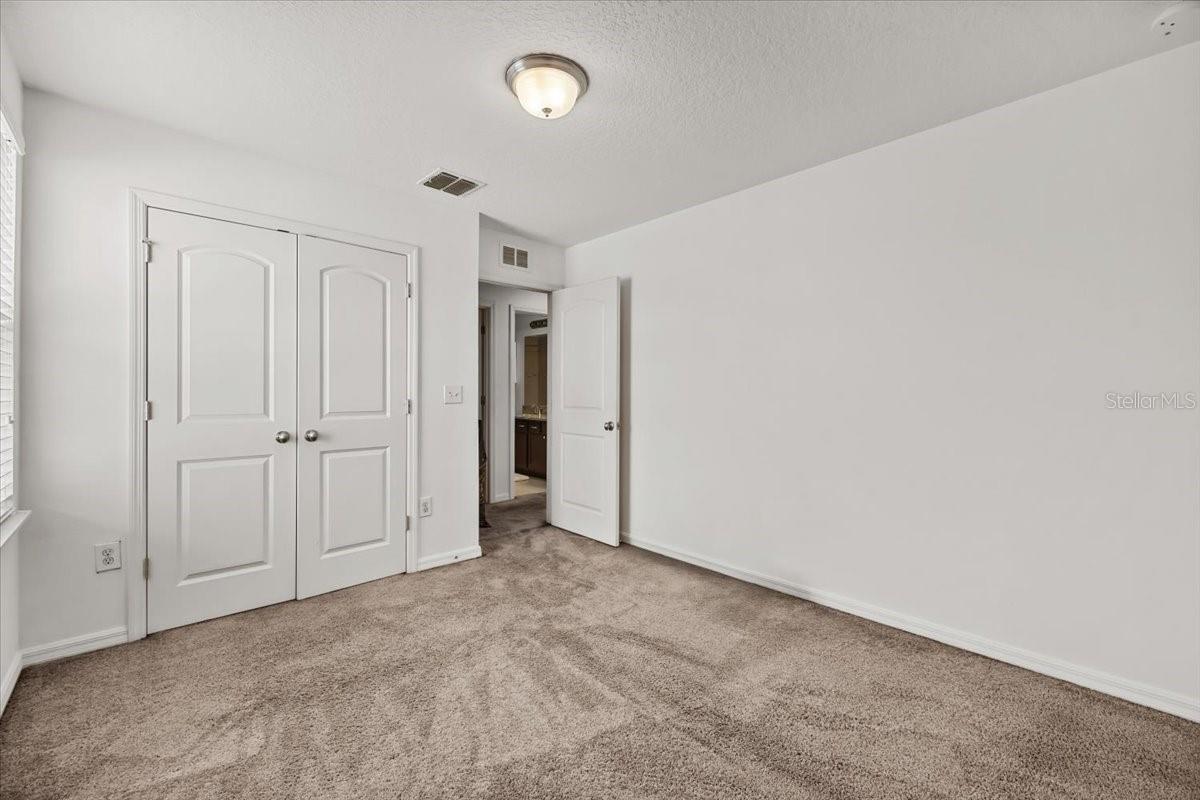 Image 33 of 42 For 11841 Thicket Wood Drive