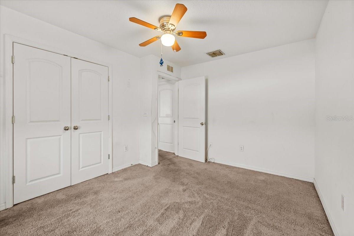 Image 38 of 42 For 11841 Thicket Wood Drive