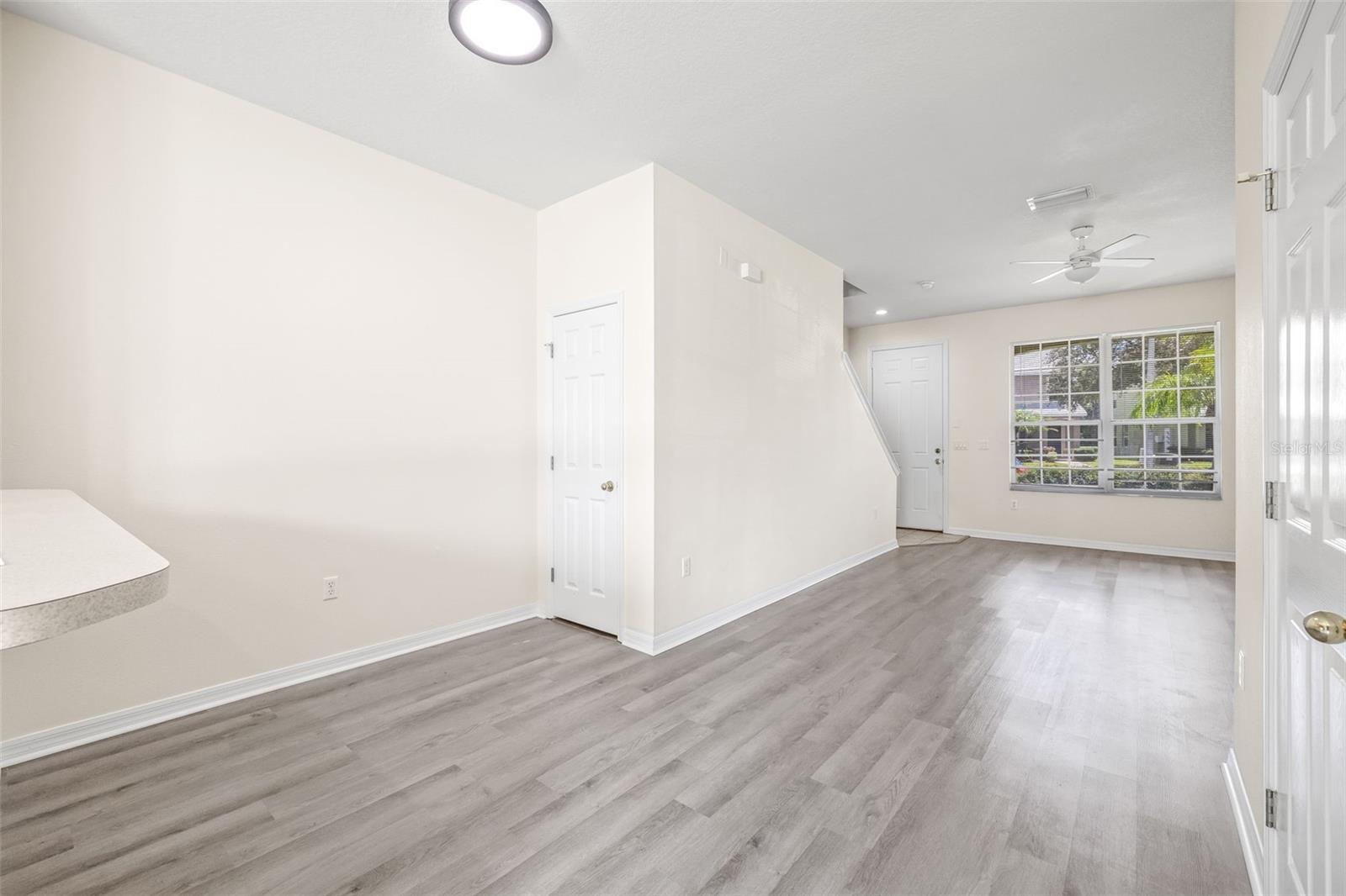 Image 13 of 37 For 11622 Colony Lake Drive