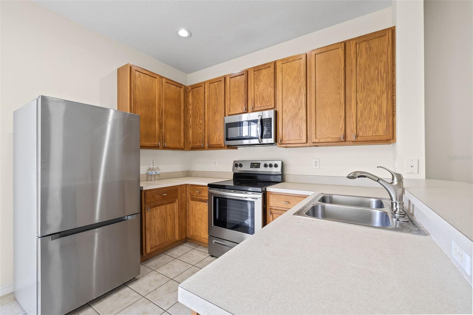 Image 15 of 37 For 11622 Colony Lake Drive