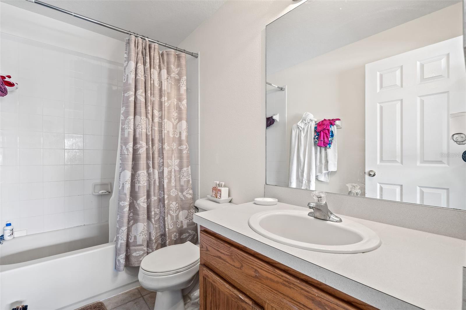 Image 27 of 37 For 11622 Colony Lake Drive