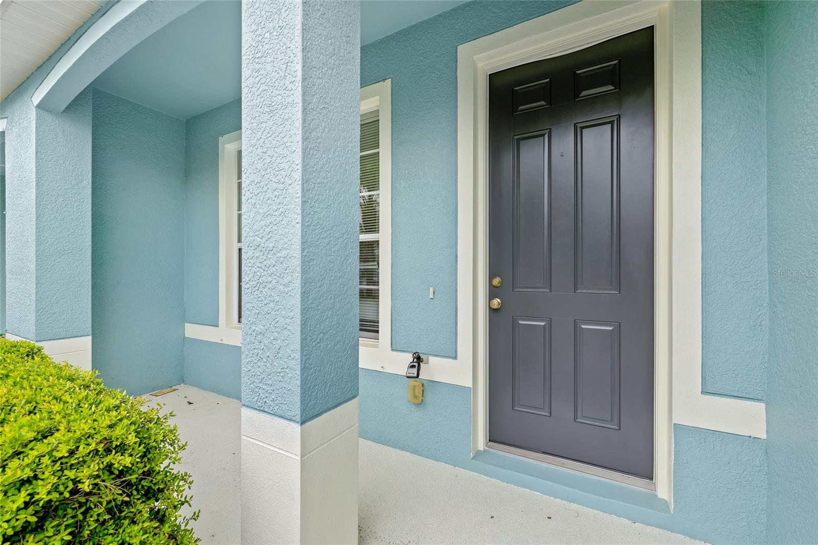 Image 4 of 37 For 11622 Colony Lake Drive