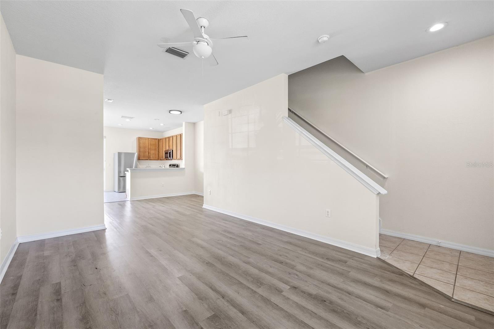 Image 7 of 37 For 11622 Colony Lake Drive