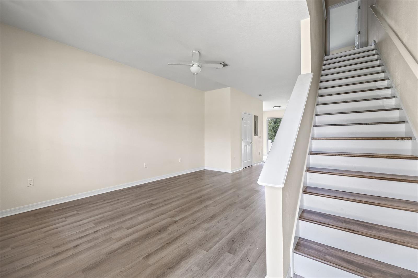Image 9 of 37 For 11622 Colony Lake Drive