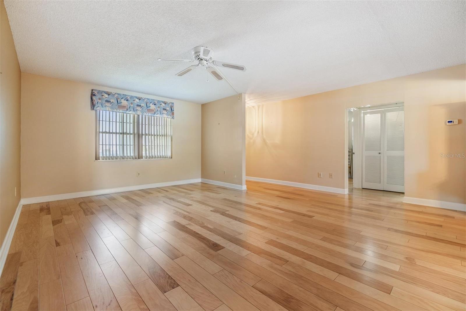 Image 14 of 33 For 4801 Airport Road 214