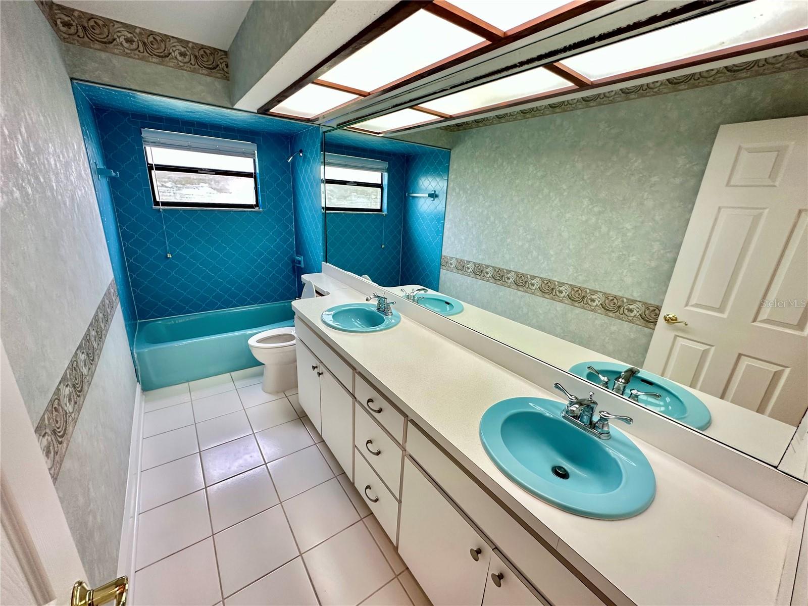 Image 36 of 68 For 10206 Lakeview Drive