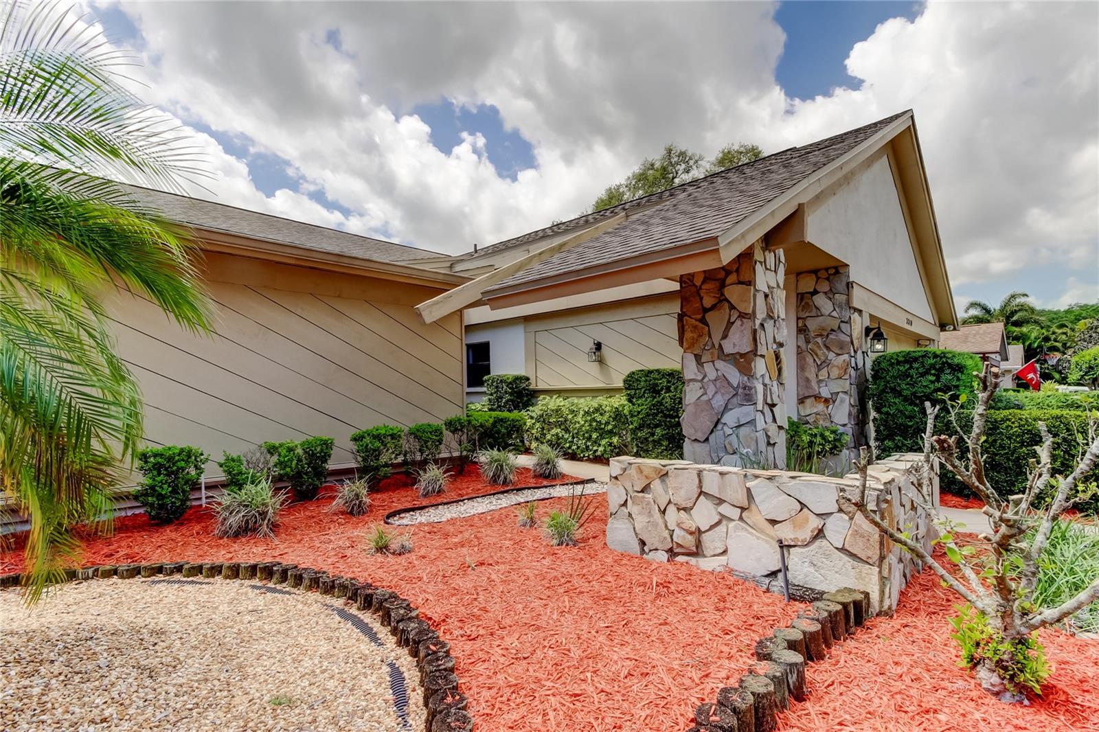 Image 4 of 75 For 3310 Tanglewood Trail