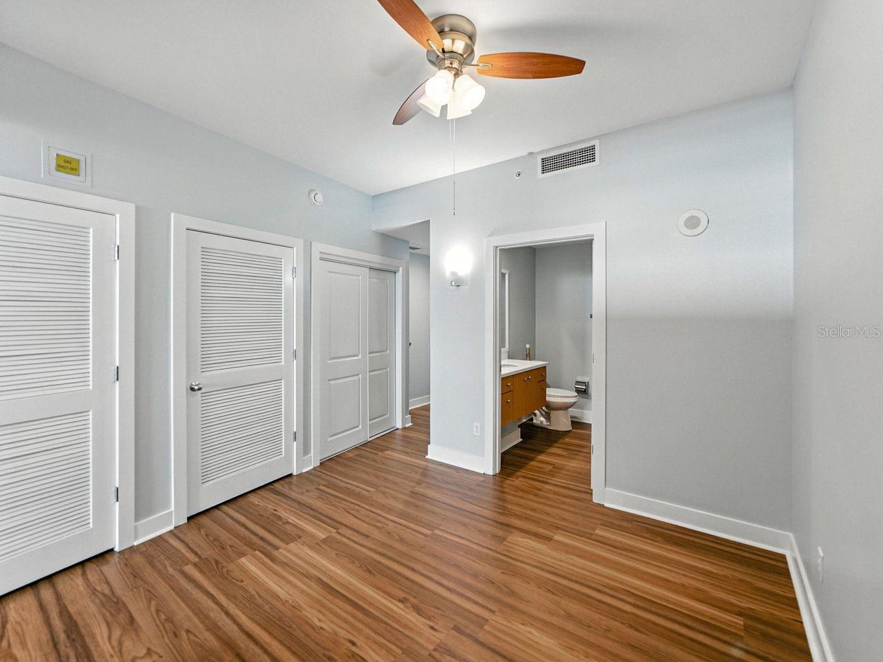 Image 11 of 58 For 1208 Kennedy Boulevard 1125