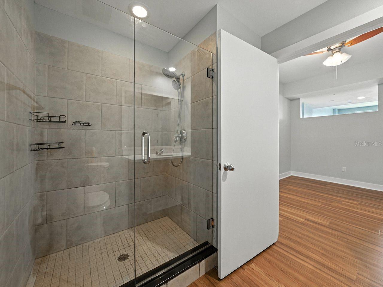 Image 15 of 58 For 1208 Kennedy Boulevard 1125