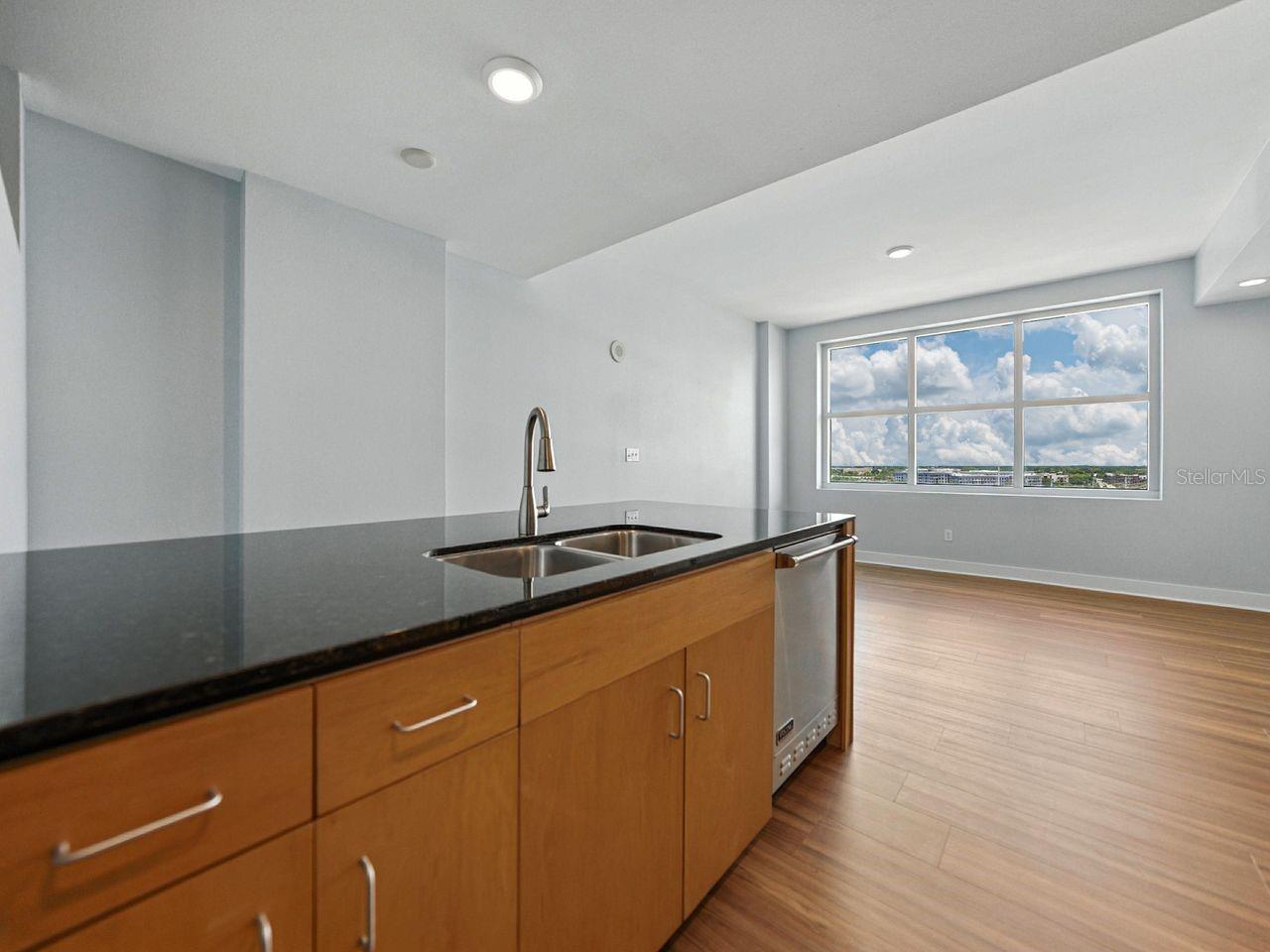 Image 21 of 58 For 1208 Kennedy Boulevard 1125