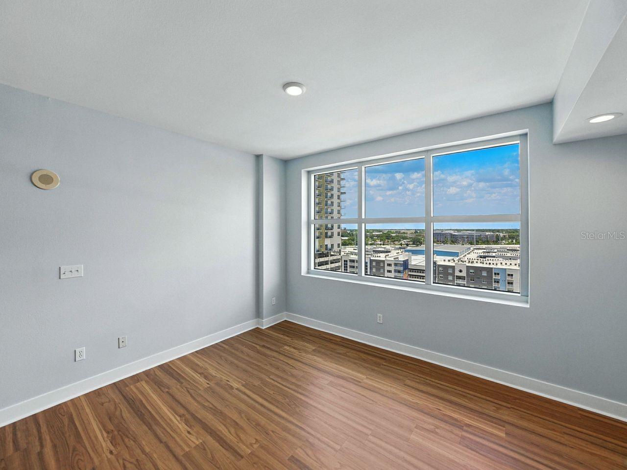 Image 31 of 58 For 1208 Kennedy Boulevard 1125