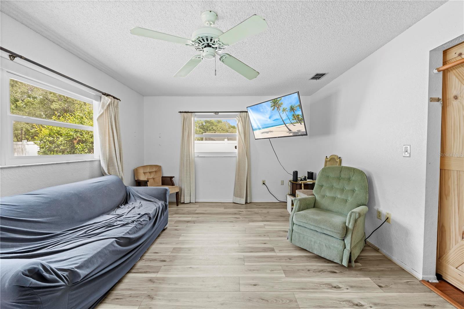 Image 16 of 52 For 9069 Gaynor Street