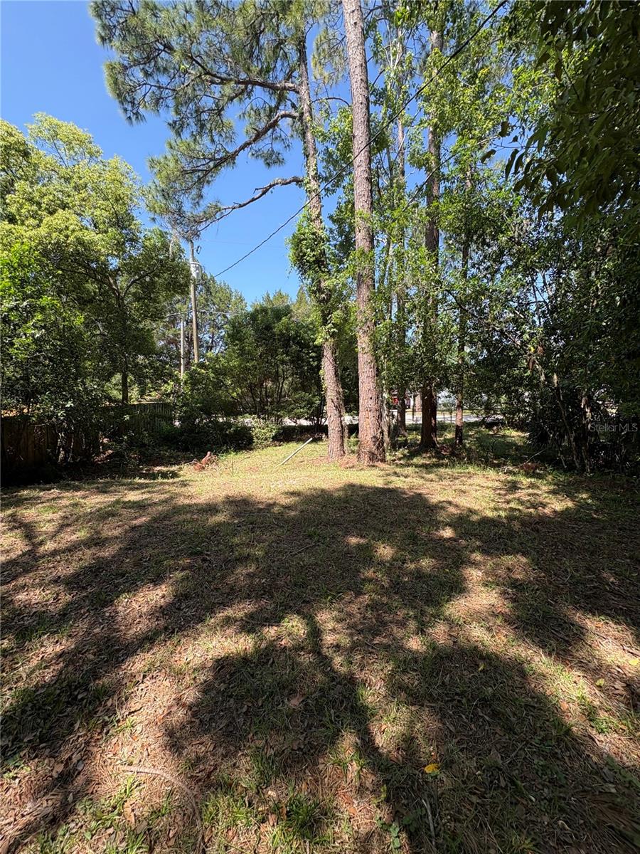 Image 30 of 31 For 7408 Tom Drive