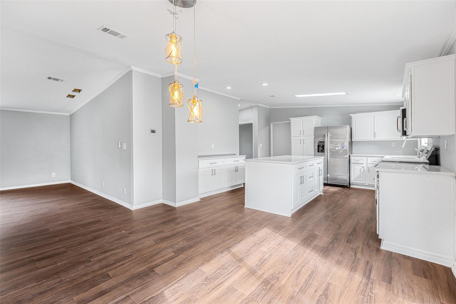 Image 5 of 22 For 7706 23rd Street