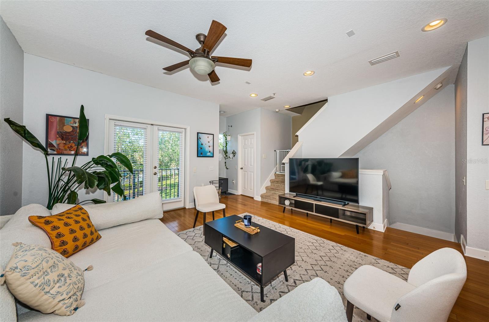 Image 11 of 52 For 805 100th Avenue N