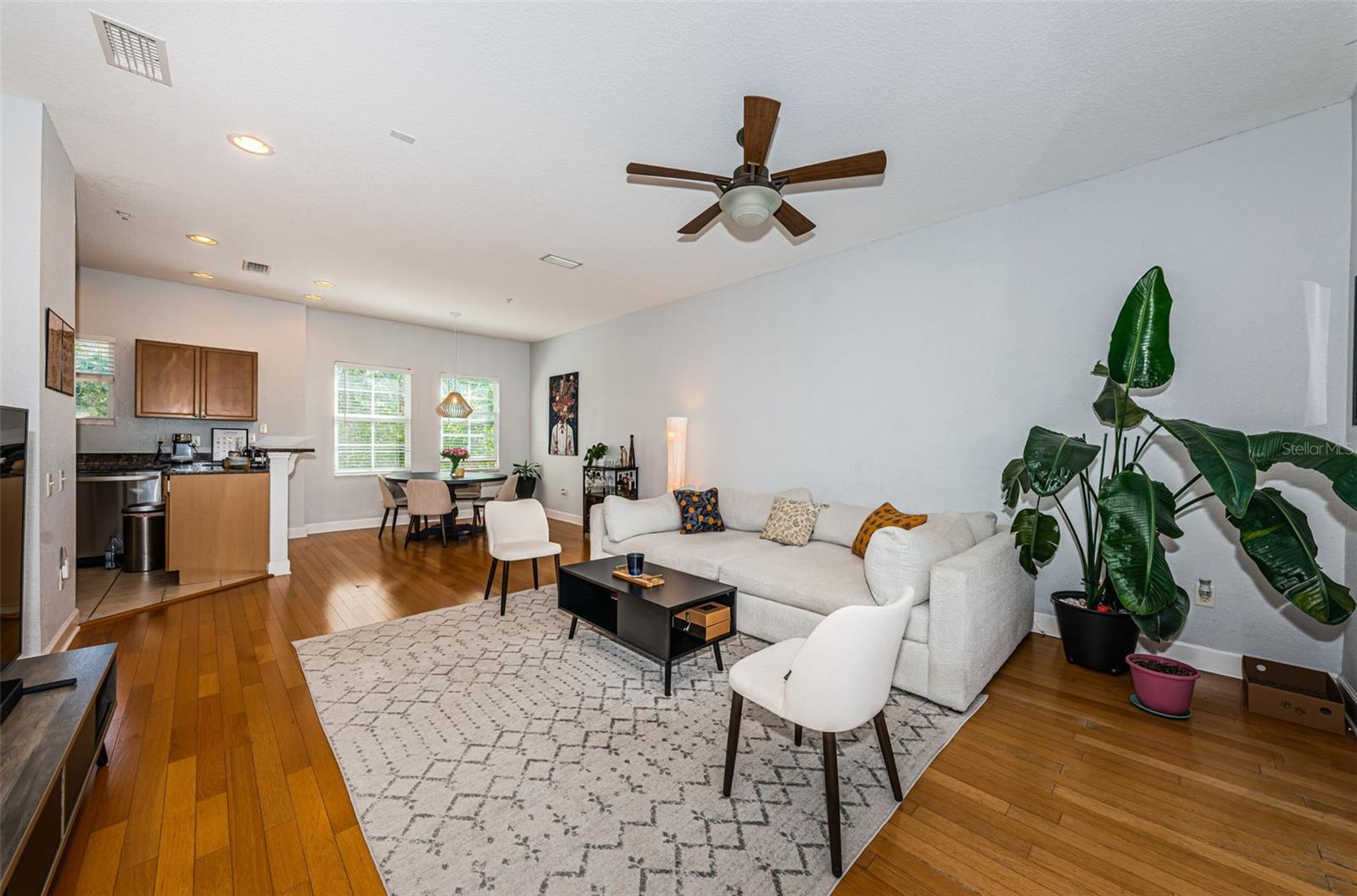 Image 16 of 52 For 805 100th Avenue N