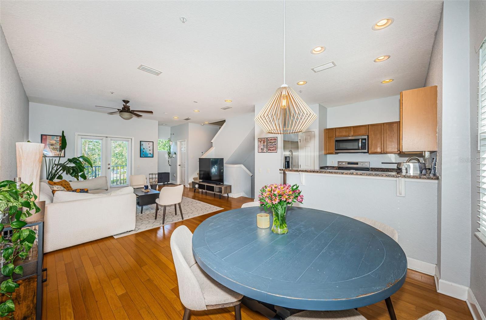 Image 17 of 52 For 805 100th Avenue N
