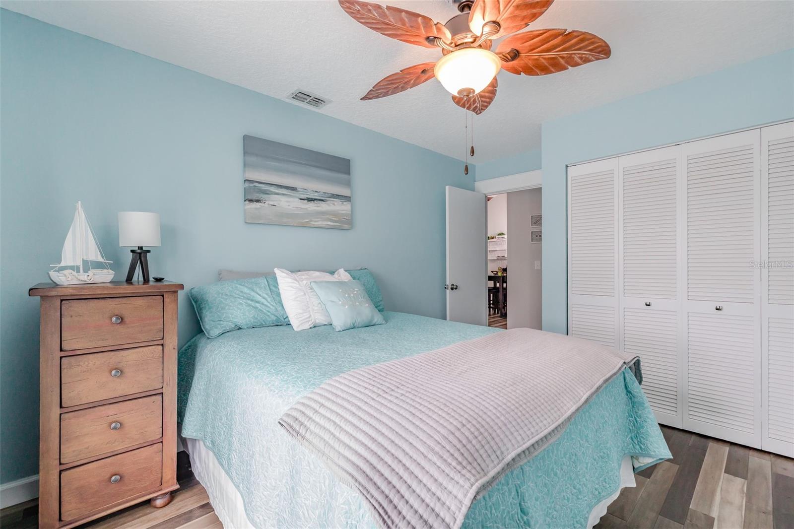 Listing photo id 8 for 4021 Casa Court