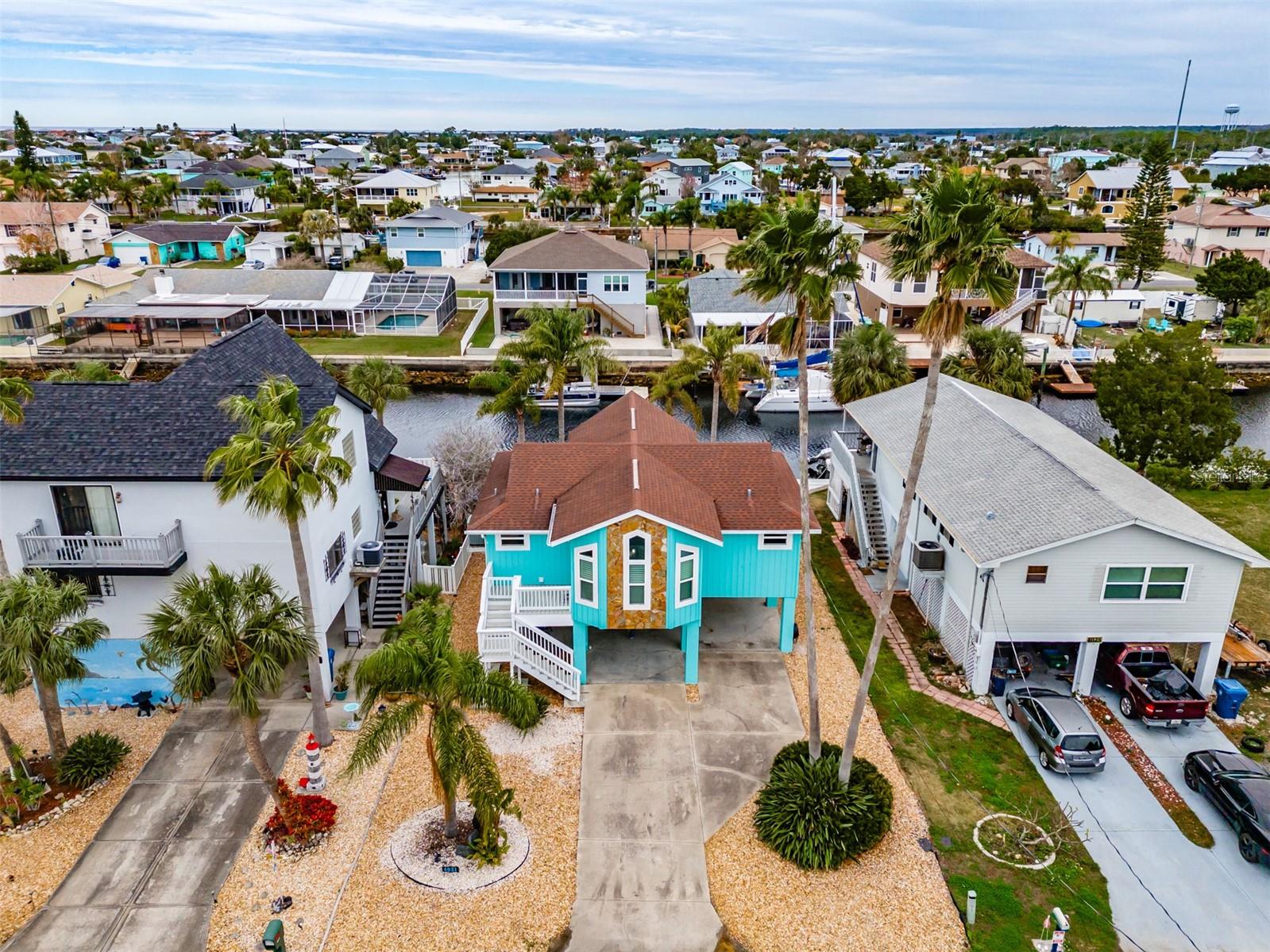 Listing photo id 40 for 4021 Casa Court