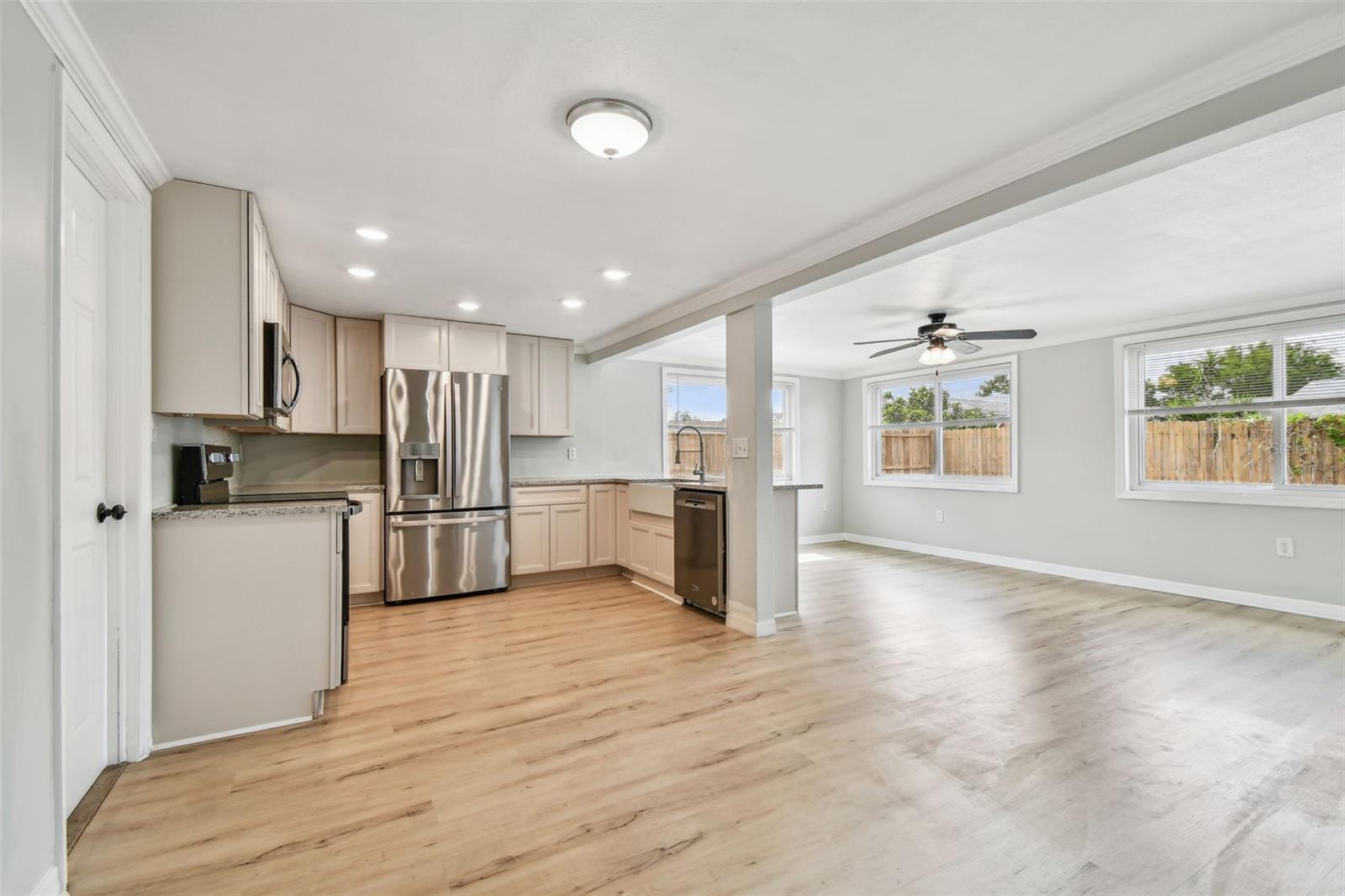 Image 14 of 68 For 5810 8th Avenue