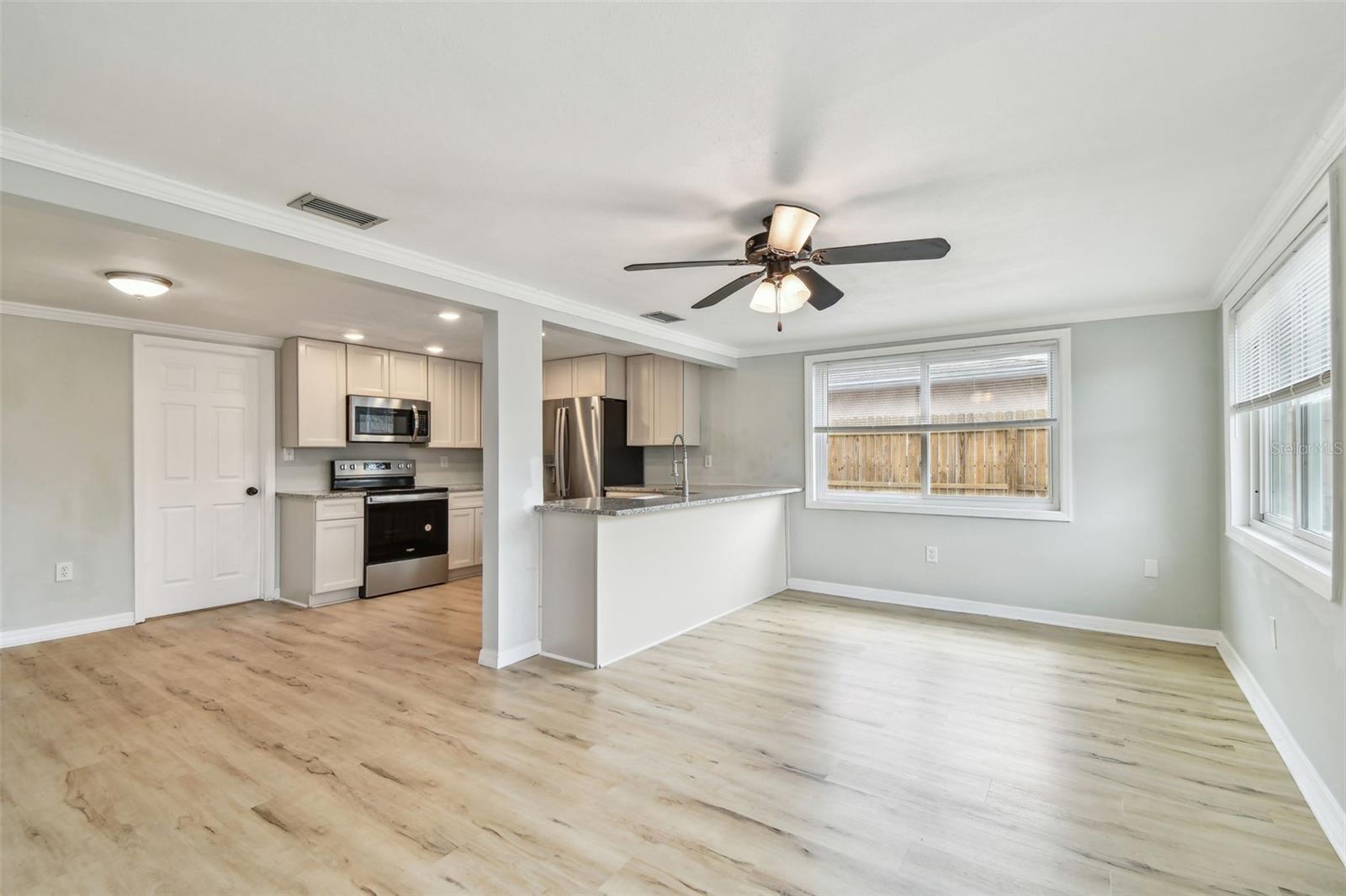 Image 23 of 68 For 5810 8th Avenue