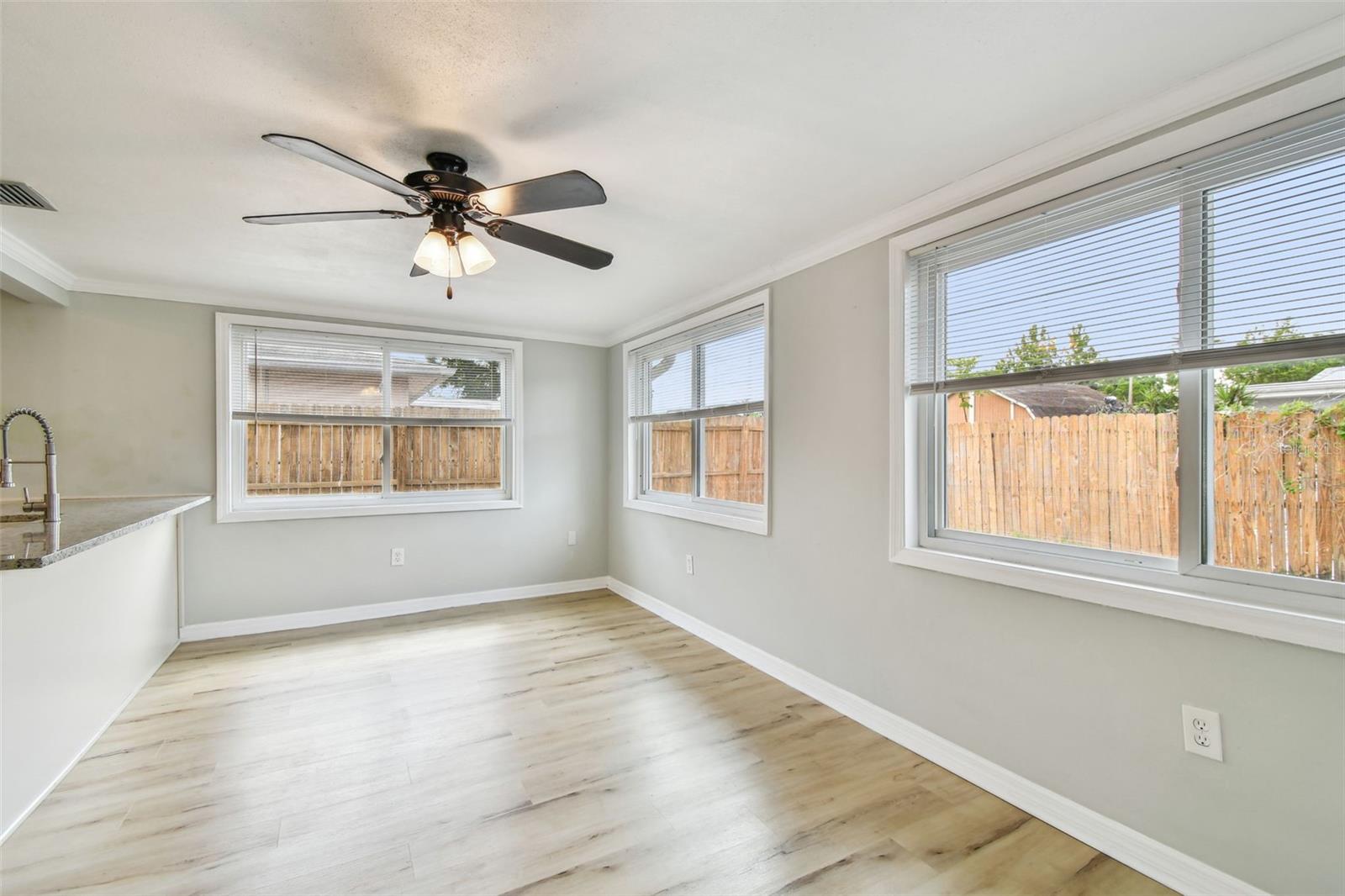 Image 24 of 68 For 5810 8th Avenue